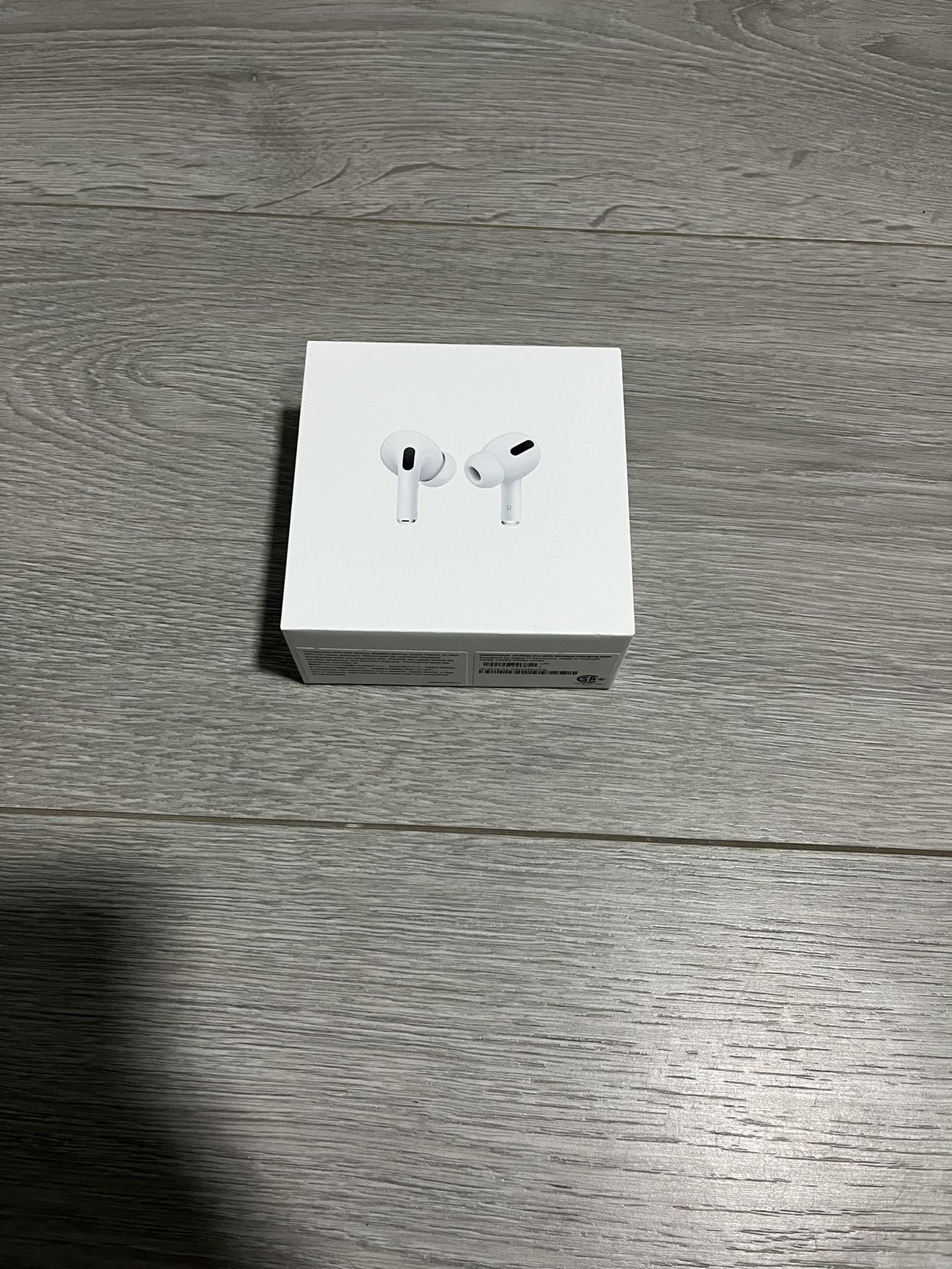 Apple AirPods Pro - 1st Gen
