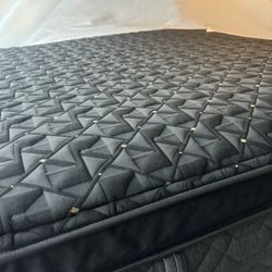King Size Eastern Euro Beautyrest Black Series 4 Plush Apex Top Memory Foam Cooling Kluft Aireloom TempurPedic Purple Luxe Saatva Avocado Hotel Nectar