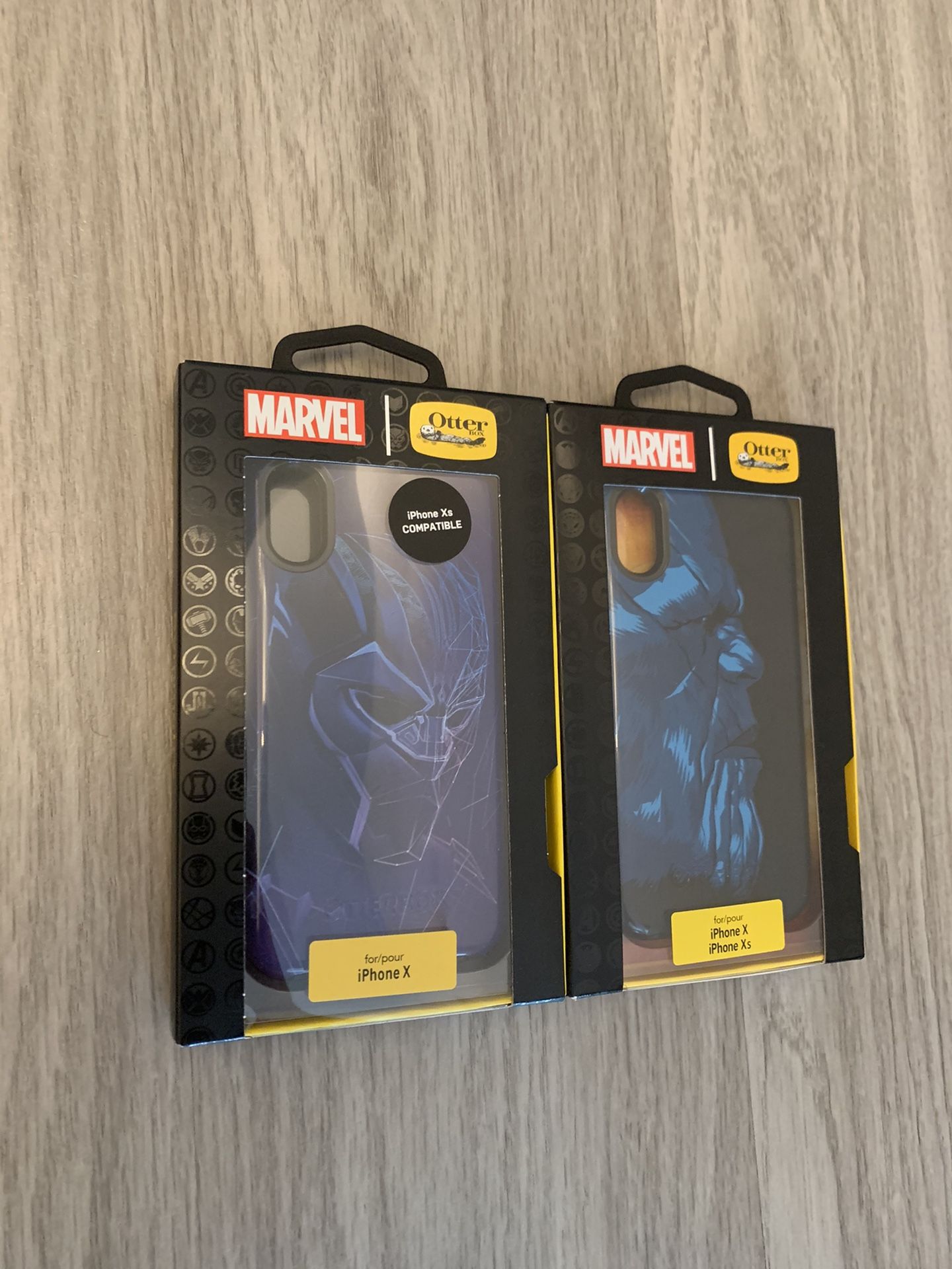 2- Symmetry Series Marvel Avengers Case for iPhone X/Xs Brand New