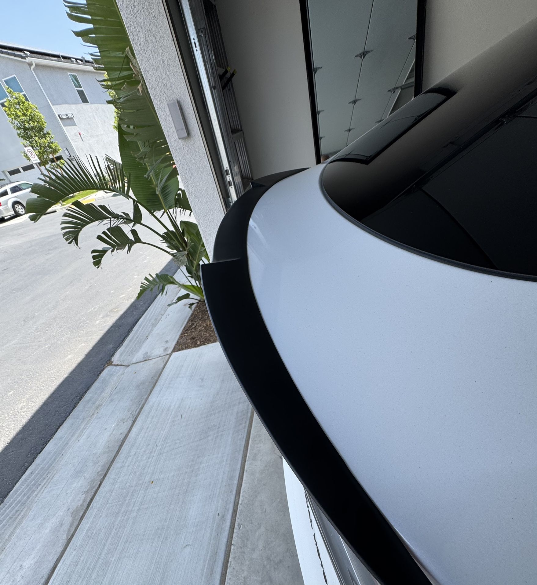 Tesla Model Y Spoiler