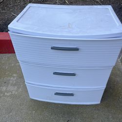 Three drawer plastic organizer
