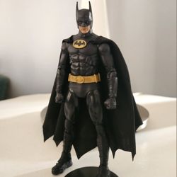 McFarlane DC Multiverse Michael Keaton 1989 Batman