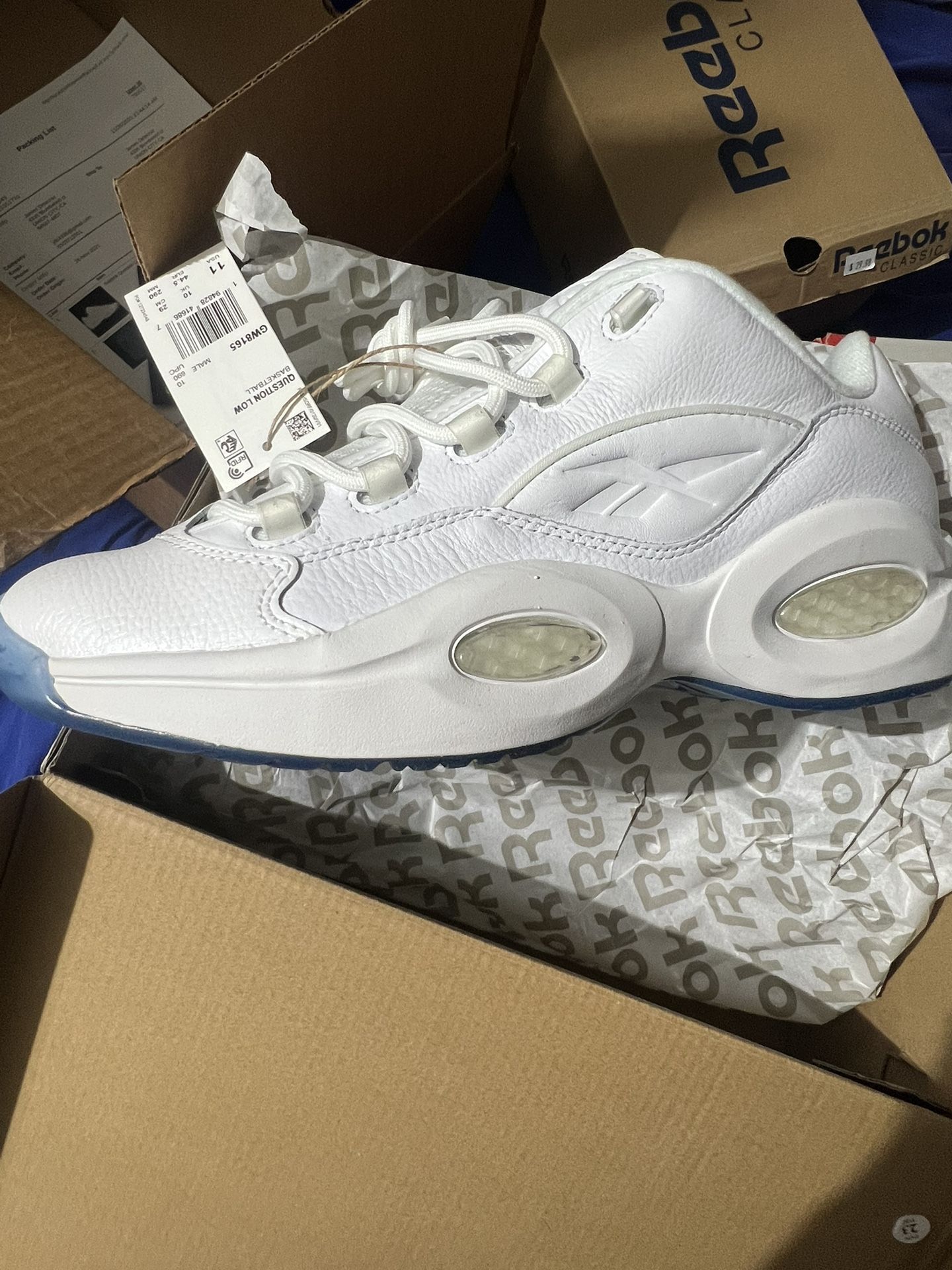 Reebok Iverson White Size 11