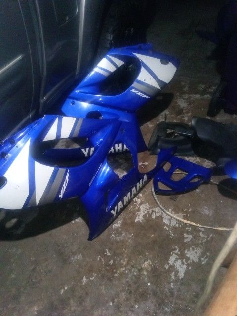 2002 YAMAHA YZF 600CC FAIRINGS