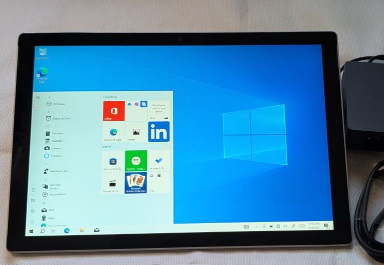 MICROSOFT SURFACE PRO 7 WINDOWS TABLET i5 Processor 8GB RAM READ!