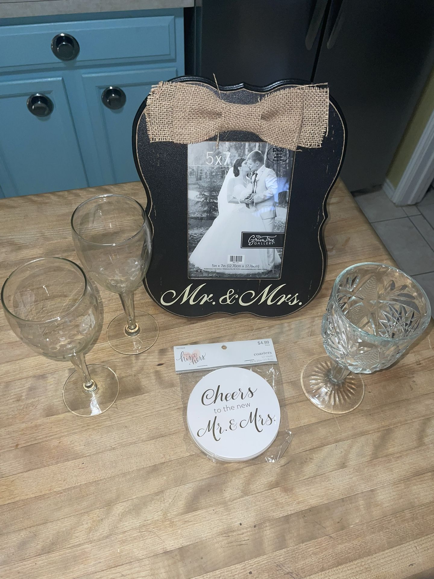Wedding Picture And Communion Set
