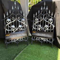 Spirit Halloween Skull Fence, 2 sets of 3