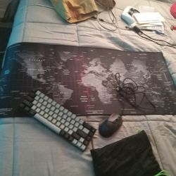 Gaming Keyboard & Mouse & awesome mat BUNDLE.. 