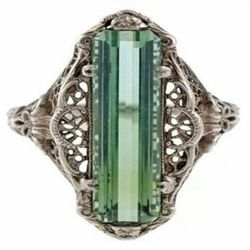 Vintage Style Emerald Filigree Ring Sizes 6 / 7 / 8 /9/ 10 *See My Other 800 Items*