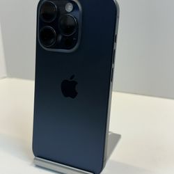 Apple iPhone 15 PRO 128gb. ( Fully Unlocked )