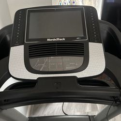 Nordic Track 9.5s Treadmill 
