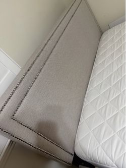 Queen bed frame with mattres