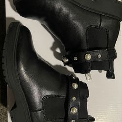 Girl Boots 