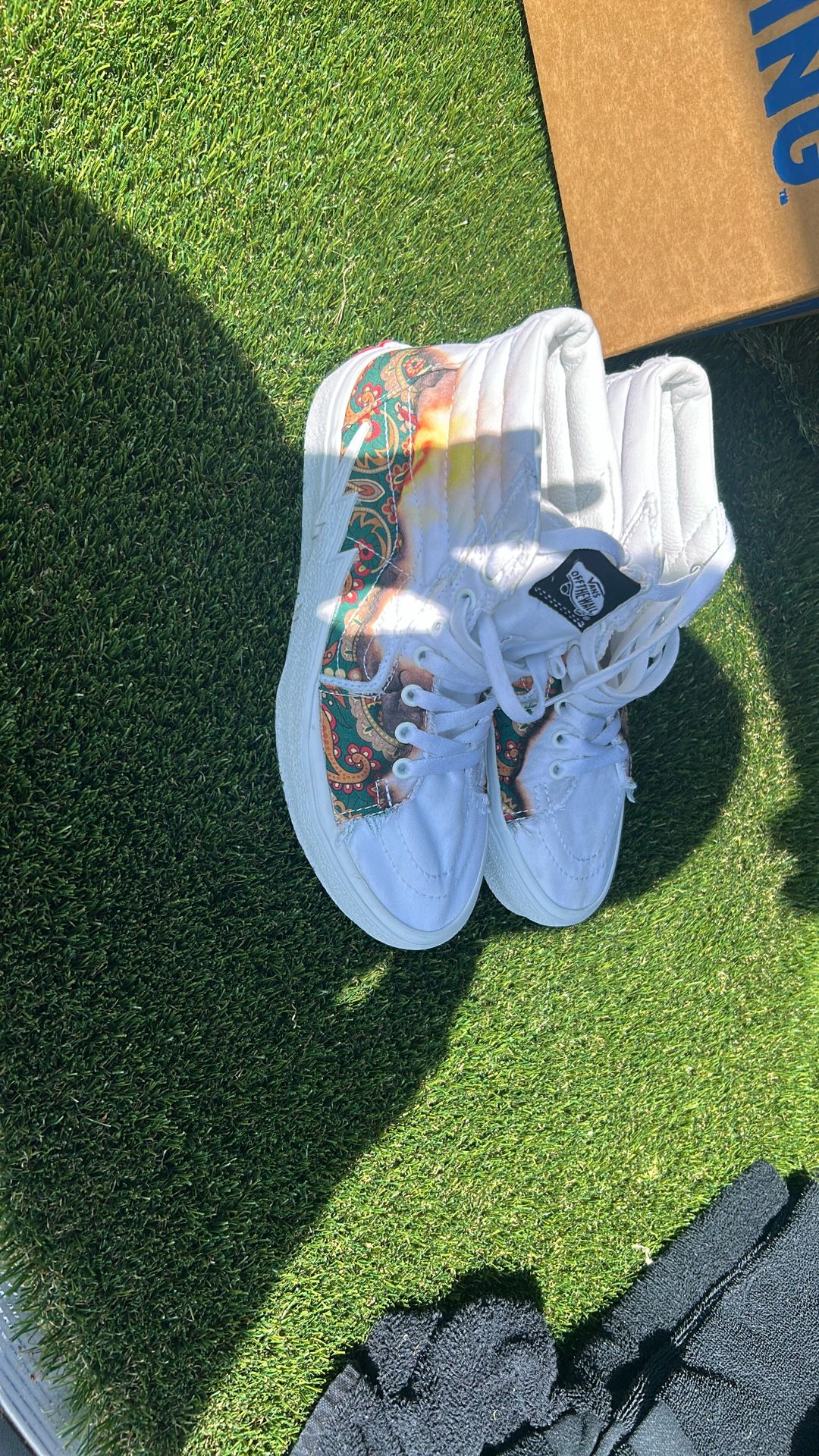 Vans high tops men’s 7 1/2 Lady size 9