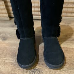 Black buckle tall uggs