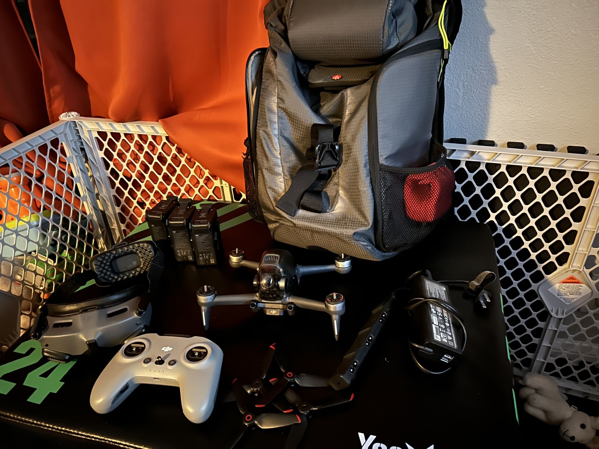 DJI FPV, 3 Batteries, Charging Dock, Backpack With 1 Broken Side Zipper, Two Battery Pack Holder