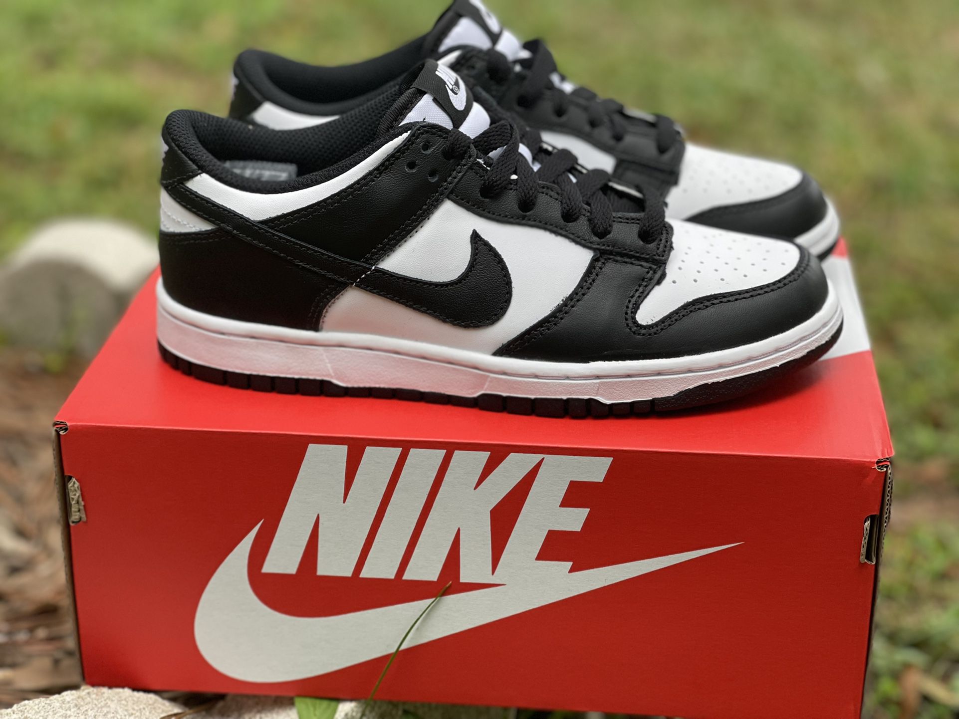 Nike Dunk Low : Black&White/ 🐼 Panda  Gs Sz 6