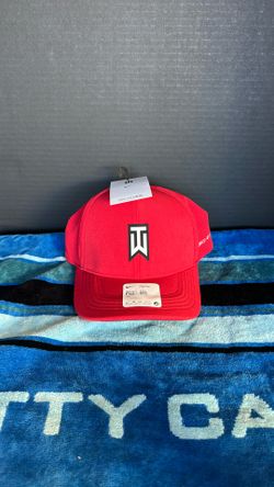 Tiger Woods L/XL Red Golf Hat