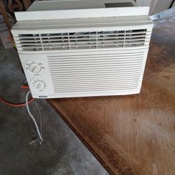 Kenmore 5,250 BTU Window Room Air Conditioner 