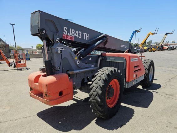 Reach Forklift / Telehandler 8k