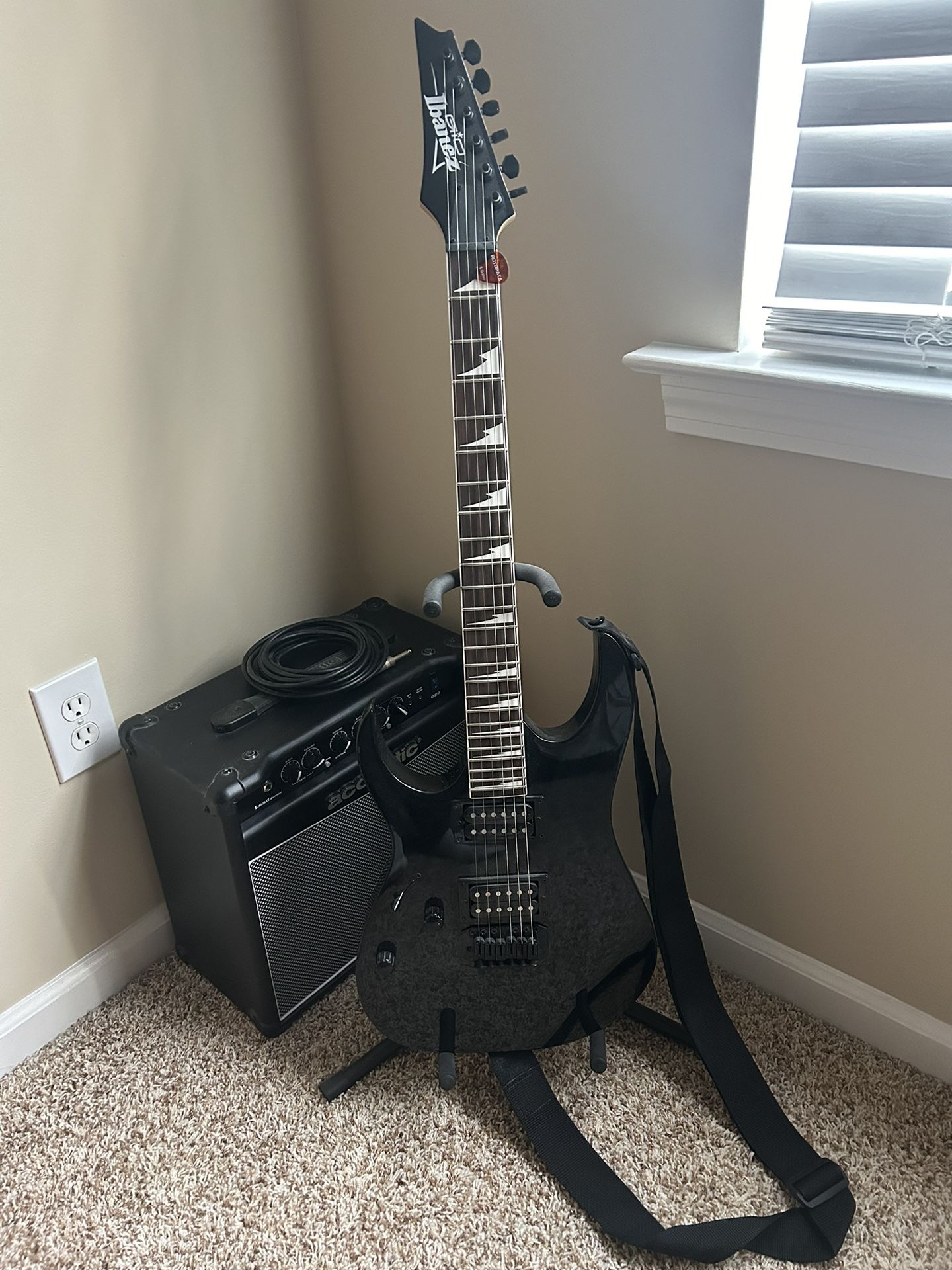 LEFT-handed Ibanez Guitar And Acoustic Amplifier