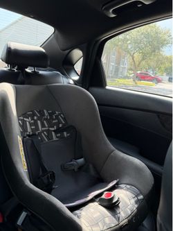 Kids Car Seat – Good Condition