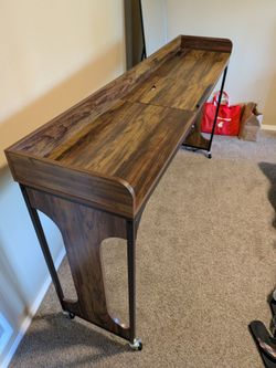 Free over bed desk (for queen size)