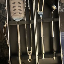 William Sonoma BBQ Set