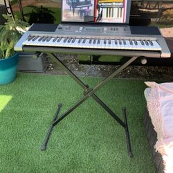 Yamaha PSR-E353 Electric Piano/Keyboard