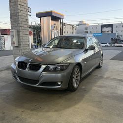 BMW 328i 
