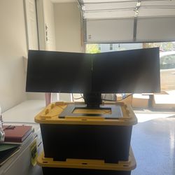 Dual computer monitors