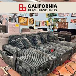 Modern Pull-Out Sectional Sofa with USB & Storage Chaise