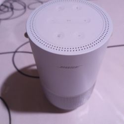 Bose portable smart speaker 