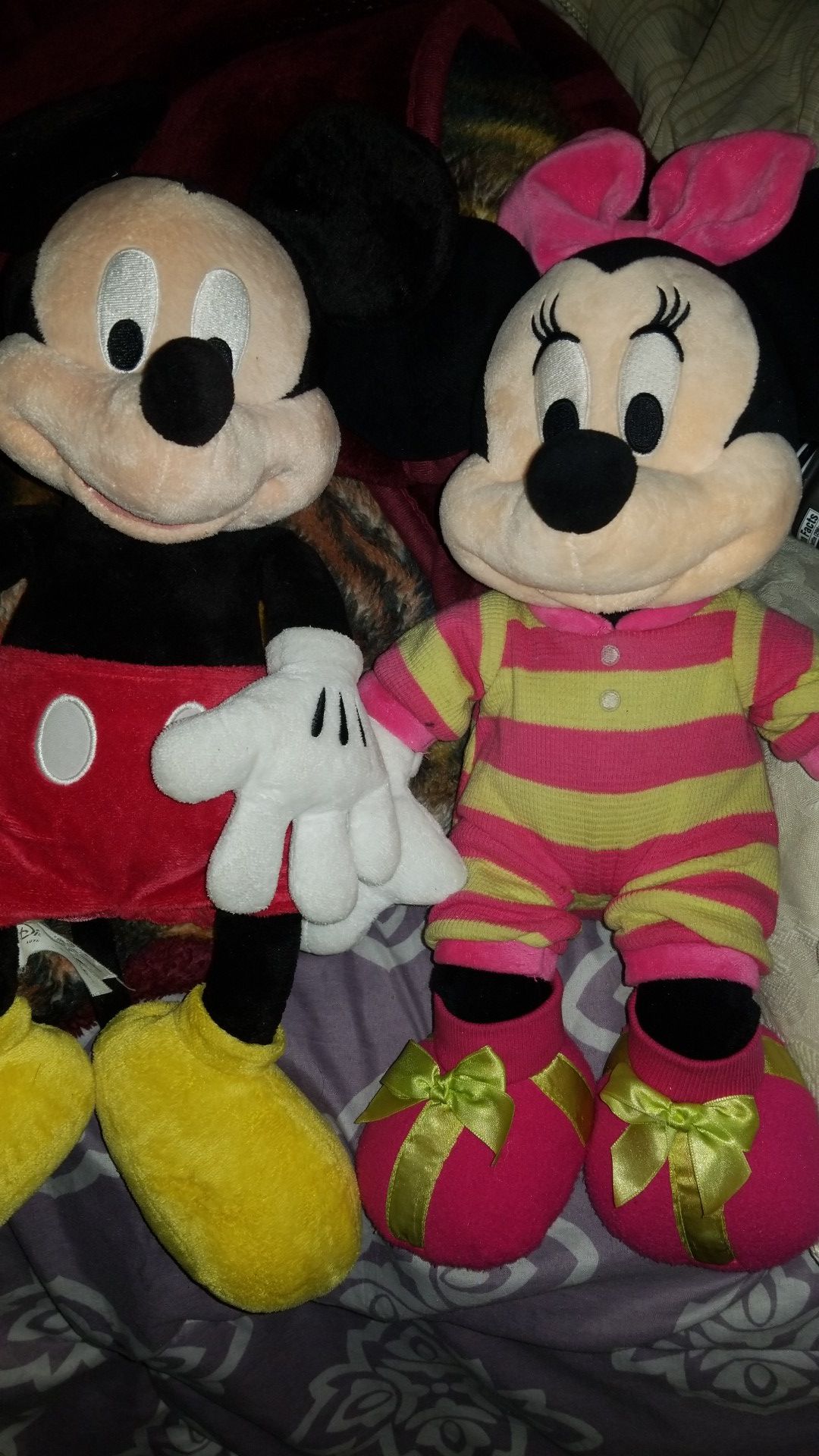 18 inches Mickey y minnie mouse teddy bear's 2 for $7