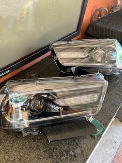 VLAND Projector LED Headlights for Dodge Charger 2011-2014 with Dual Beam Lens, Sequential Turn Sign