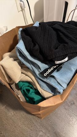 Bag of women’s clothes (M/L)