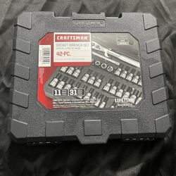 Craftsman 42 Piece Socket Wrench Set Great Condition  