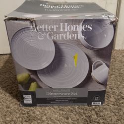 Dinnerware Set