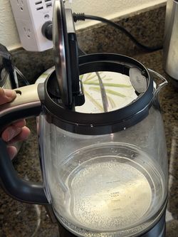 Brevilla Crystal Clear Kettle