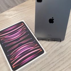 Apple IPad Pro 12.9in 6th Gen - Buy in full or from $1 Today and the rest later 🤗