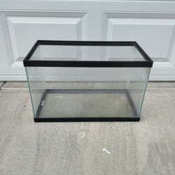 Free 10 Gallon Aquarium