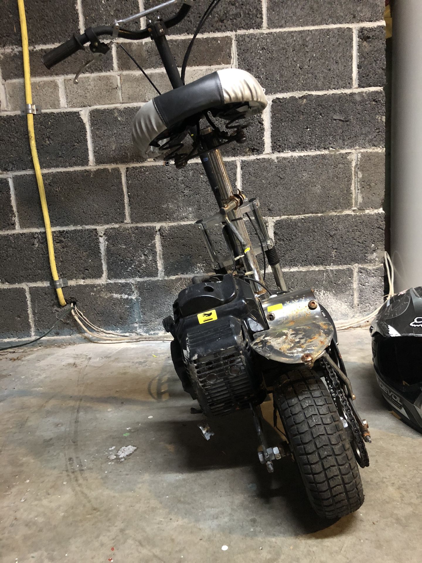 X Treme XG550 49cc gas scooter for Sale in WA OfferUp