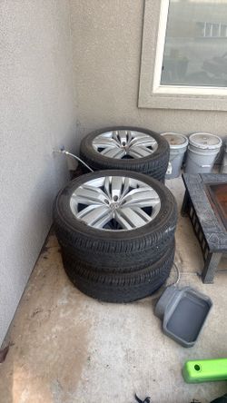 Volkswagen VW Atlas Tires Set of 4