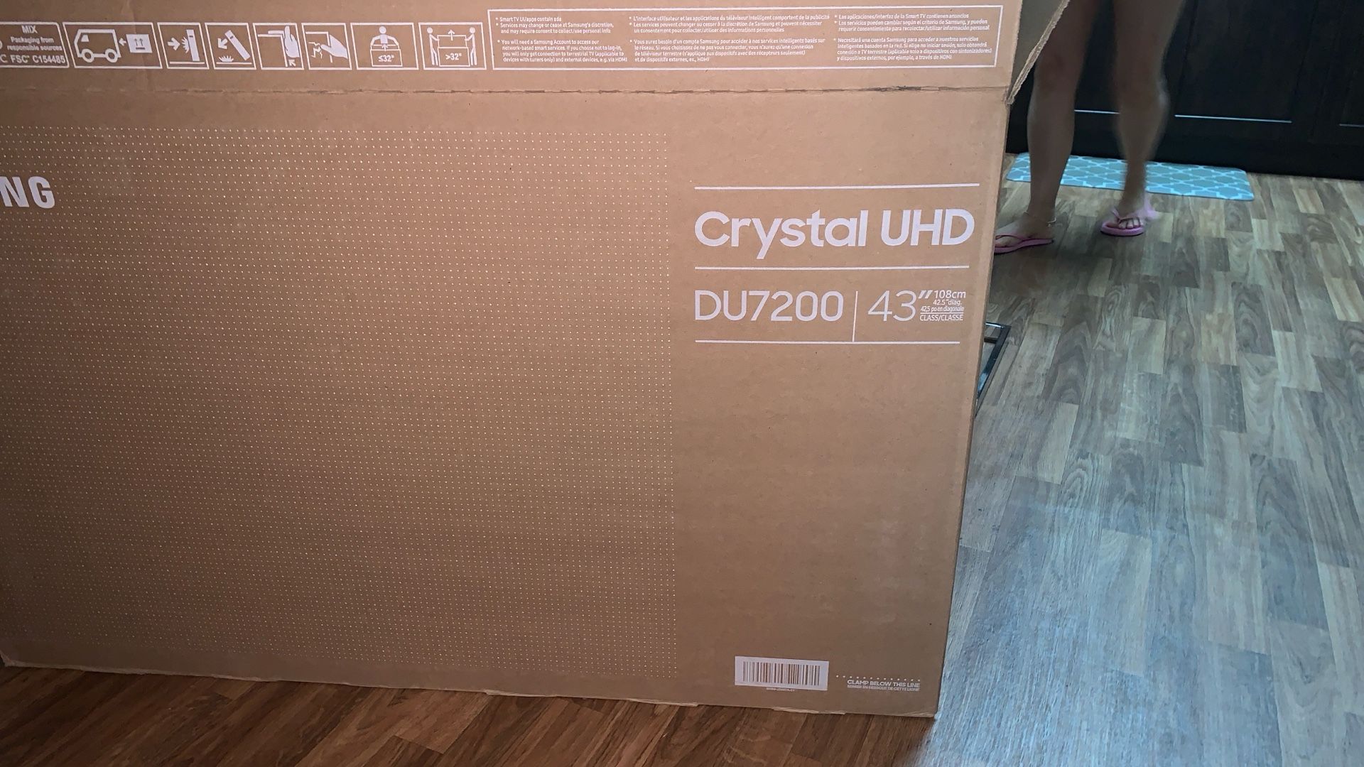 Samsung 43” Smart TV with Box (Used But In Good Condition)