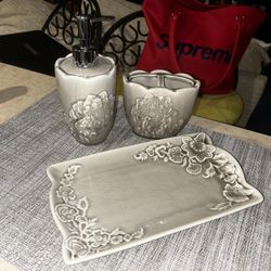 Bathroom Ceramic Set 