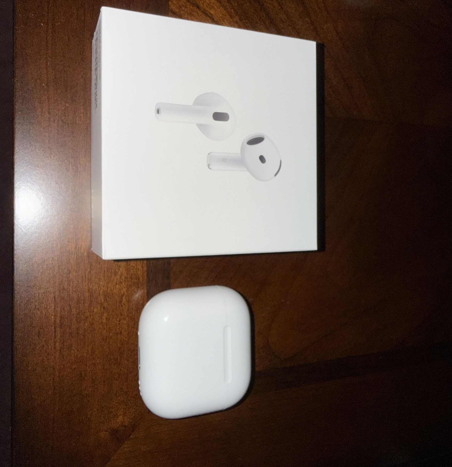 Apple AirPods 4 (ANC)