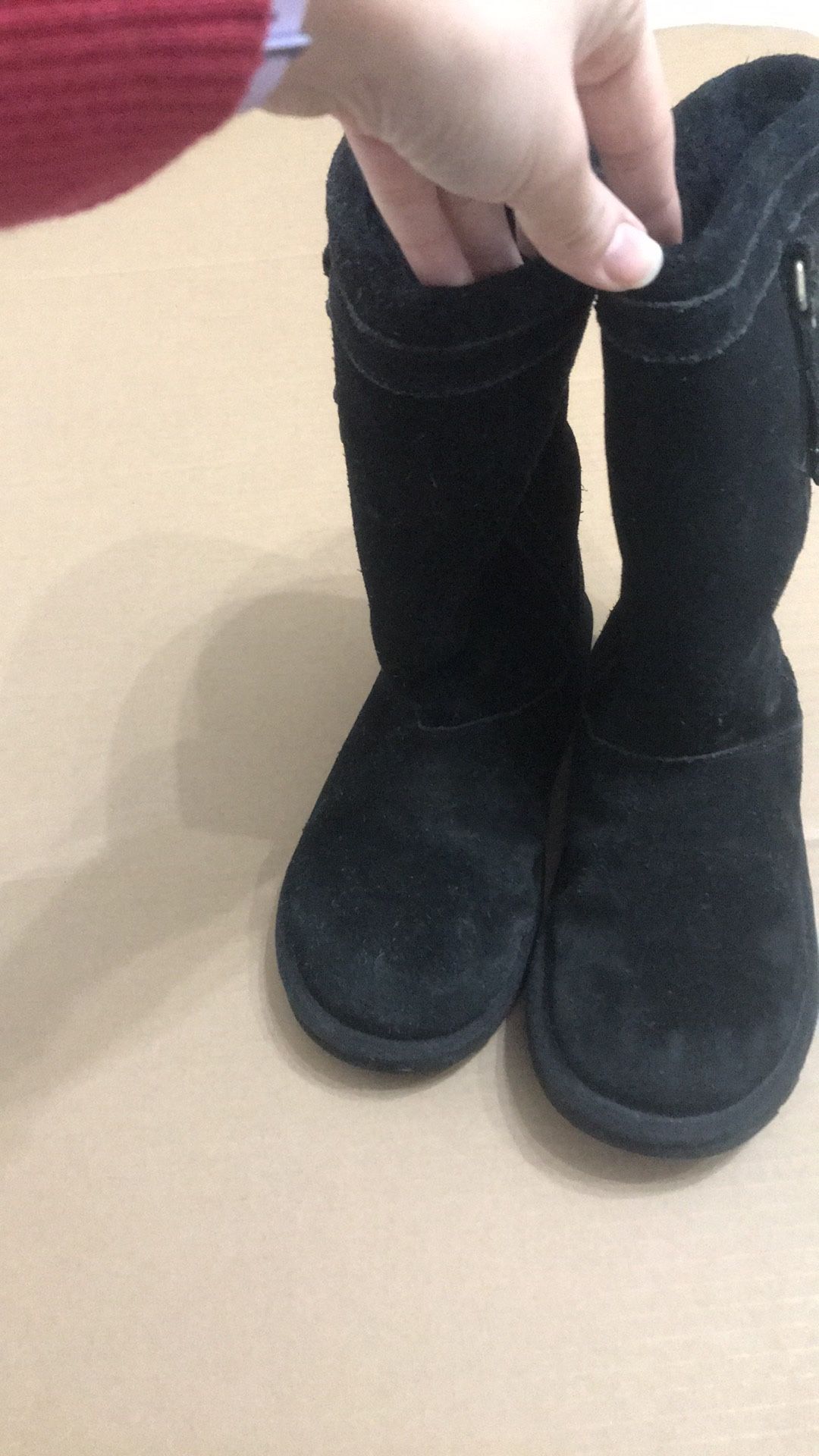 Black ugg boot size 5