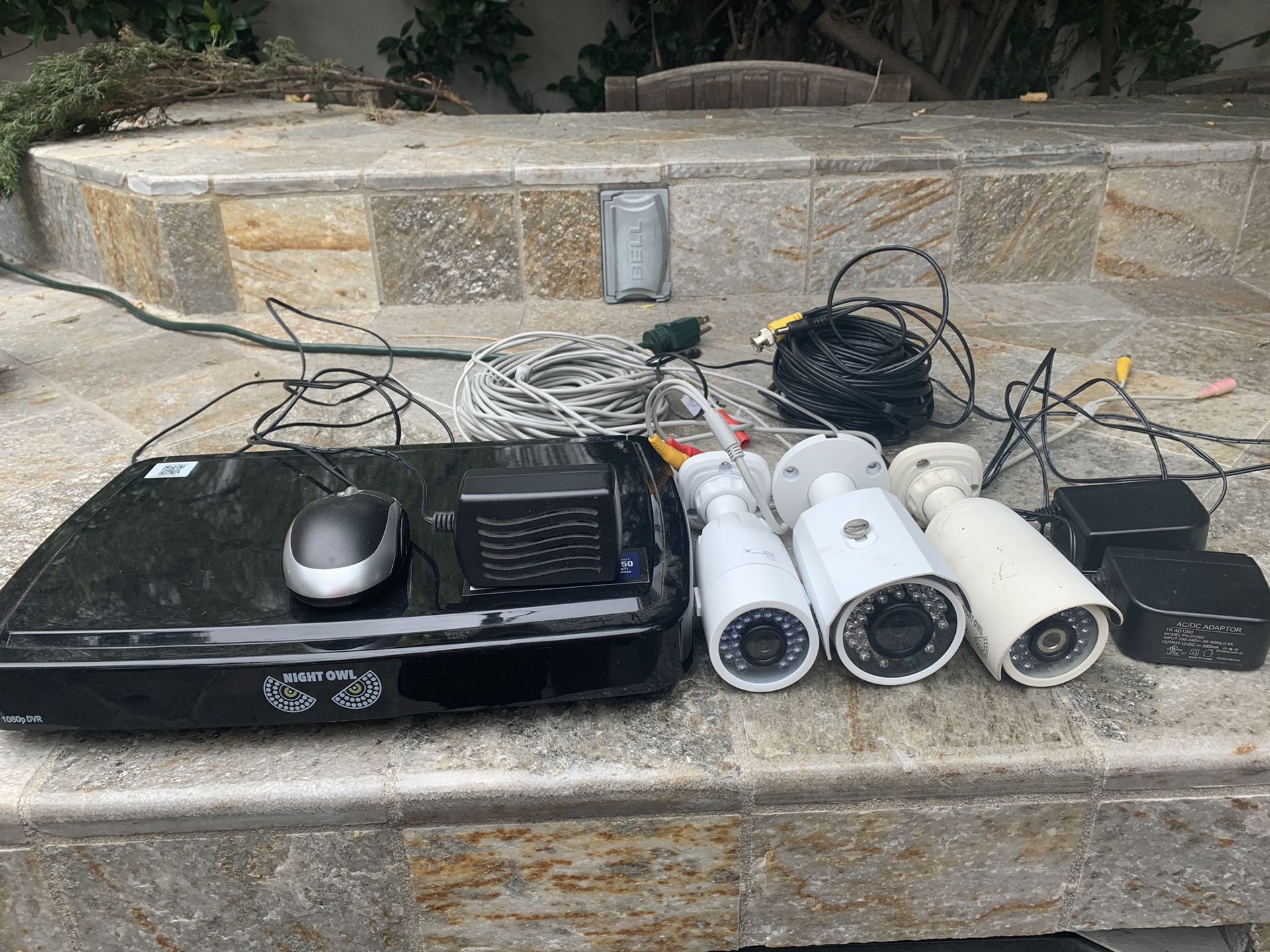 Night Owl Complete Security Camera System Working System 140.00