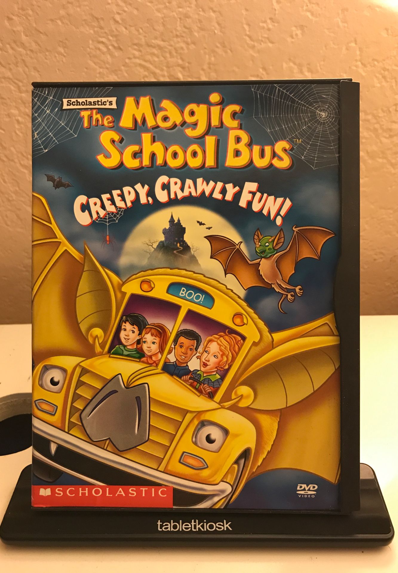 The Magic School Bus-Creepy, Crawly Fun!
