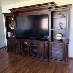 TV Entertainment Center 